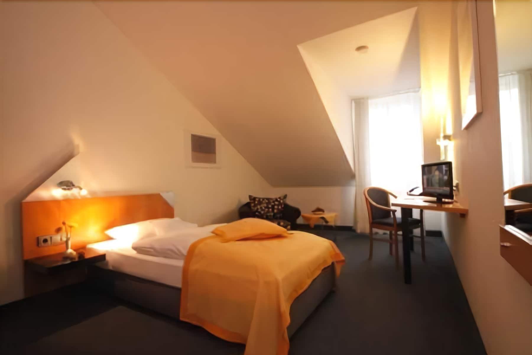 Prima Hotel Havelland Groß Kreutz Екстериор снимка